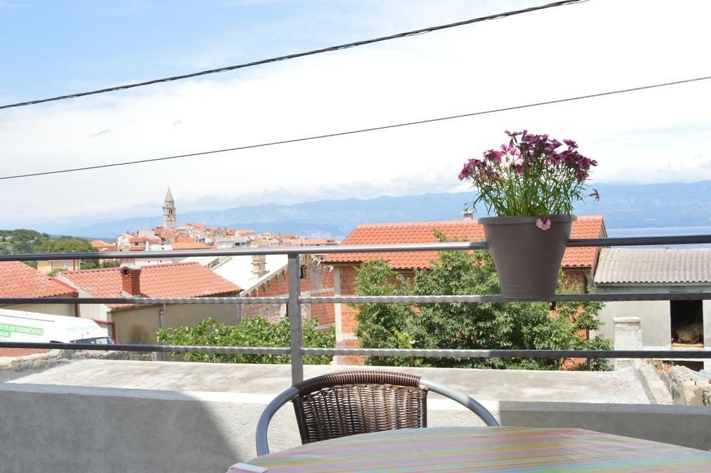 Apartment Andrija Vrbnik Eksteriør billede