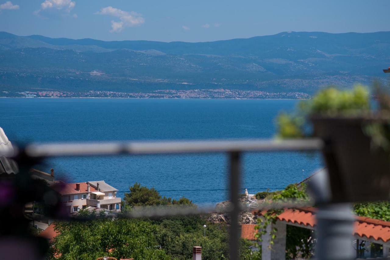 Apartment Andrija Vrbnik Eksteriør billede